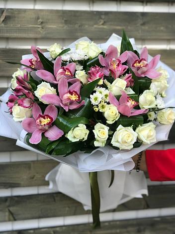 Букет цветов из: Розы и Хризантемы в Талице